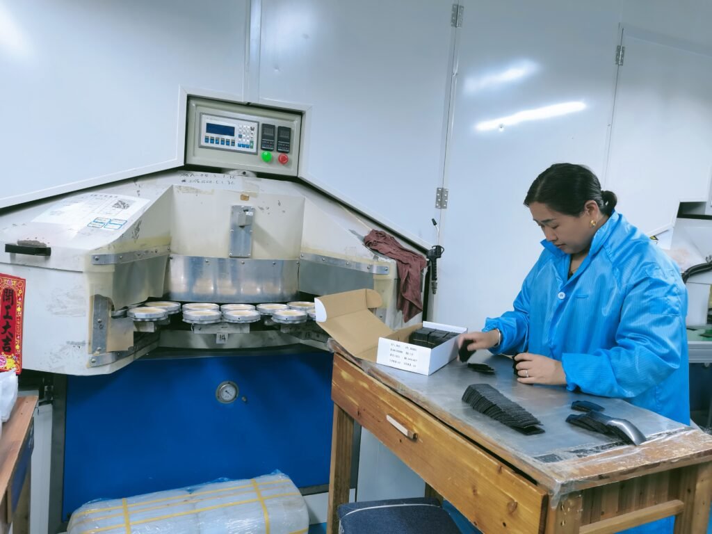 镜片压弯